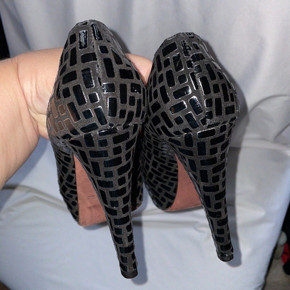 Jean-michel Cazabat Leather Brick Pattern Black Platform Heels size 39 Peep Toe - Picture 14 of 16